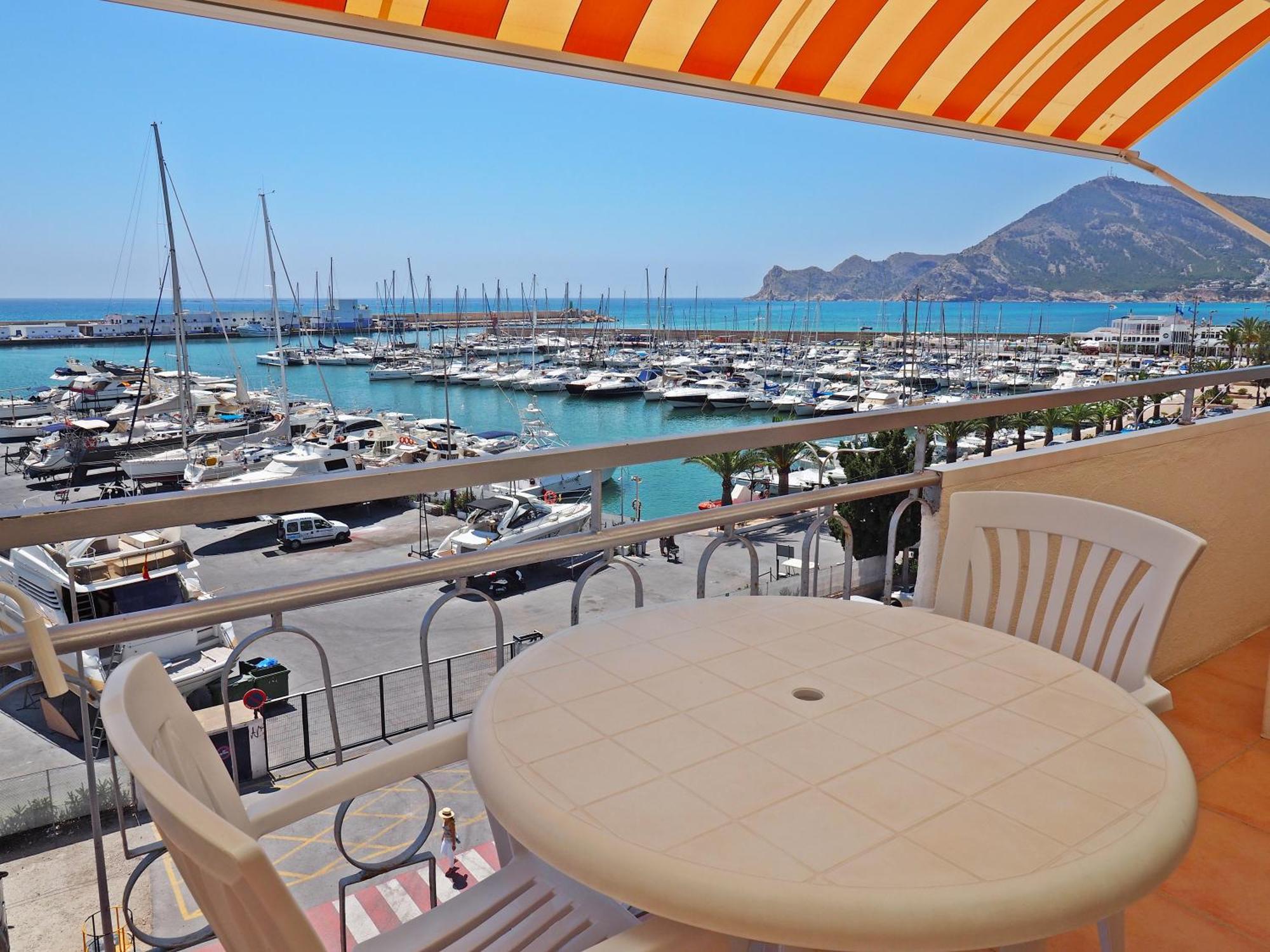 Altea Aan De Jachthaven, Vakantieappartementen Met Frontaal Zeezicht Exterior photo